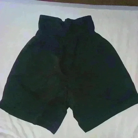 Maternity Shorts - Picture 3 of 5